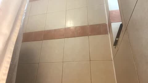 Snapshot of trillahung chatting on 12-30-24, 04:29 WapBopper online show from 12-30-24, 04:29