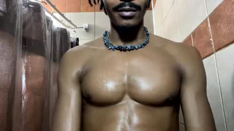 Snapshot of trillahung chatting on 01-28-25, 01:50 WapBopper online show from 01-28-25, 01:50