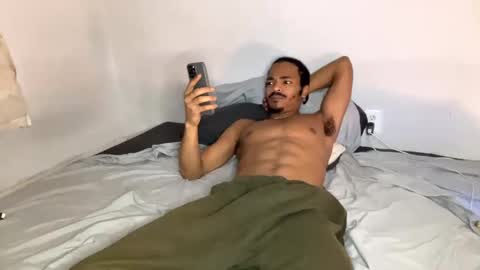 Snapshot of trillahung chatting on 10-11-25, 11:03 WapBopper online show from 10-11-25, 11:03