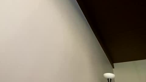 Snapshot of trillahung chatting on 10-24-25, 01:29 WapBopper online show from 10-24-25, 01:29