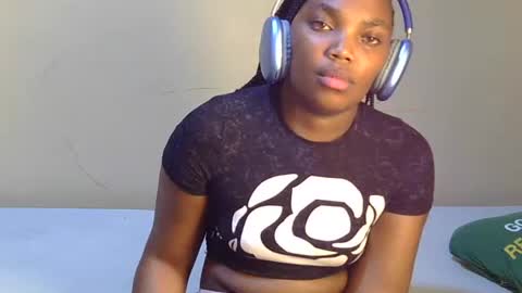 trina_z online show from 07-04-26, 06:58