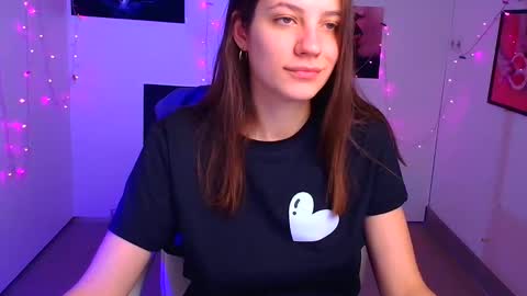 Snapshot of triniti_love chatting on 12-02-24, 10:39 Trinity online show from 12-02-24, 10:39