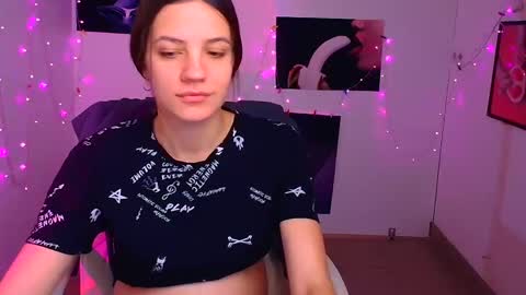 Snapshot of triniti_love chatting on 12-07-24, 06:21 Trinity online show from 12-07-24, 06:21