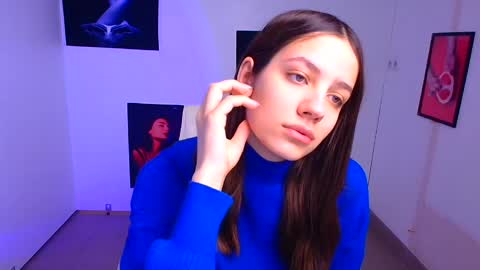 Snapshot of triniti_love chatting on 12-26-24, 06:30 Trinity online show from 12-26-24, 06:30