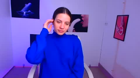 Snapshot of triniti_love chatting on 12-26-24, 09:33 Trinity online show from 12-26-24, 09:33