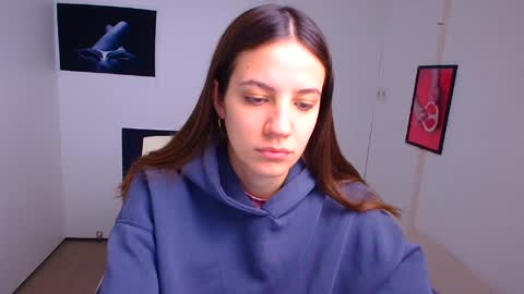 Snapshot of triniti_love chatting on 01-03-25, 06:33 Trinity online show from 01-03-25, 06:33