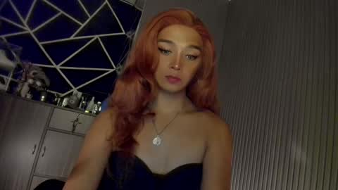 Snapshot of trinityfucksyou chatting on 12-15-24, 03:09 Ms Ella online show from 12-15-24, 03:09