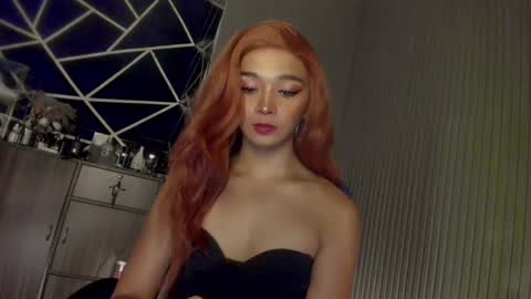 Snapshot of trinityfucksyou chatting on 12-30-24, 03:24 Ms Ella online show from 12-30-24, 03:24