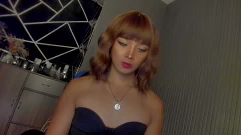 Snapshot of trinityfucksyou chatting on 02-01-25, 08:18 Ms Ella online show from 02-01-25, 08:18