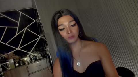 Snapshot of trinityfucksyou chatting on 03-08-25, 12:20 Ms Ella online show from 03-08-25, 12:20