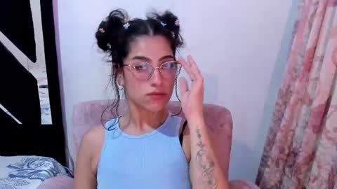 Snapshot of trinityjames_ chatting on 07-22-26, 04:15 Trinity online show from 07-22-26, 04:15