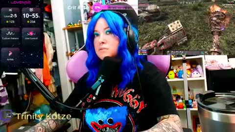 Snapshot of trinitykatze chatting on 04-06-26, 05:36 Trin Kat pet online show from 04-06-26, 05:36