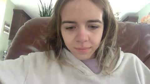 trippybb222 online show from 11-11-25, 03:12