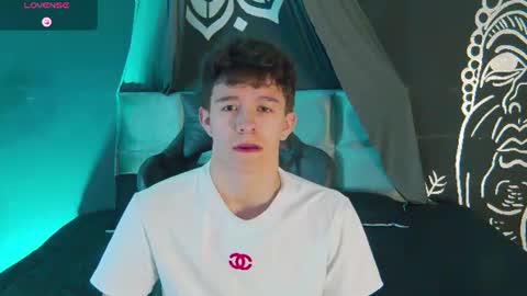 Snapshot of trisstan_kane chatting on 06-20-26, 11:46 trisstan_kane online show from 06-20-26, 11:46