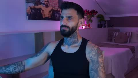 Snapshot of tristangreyaura chatting on 02-19-26, 06:09 Trystan Grey online show from 02-19-26, 06:09