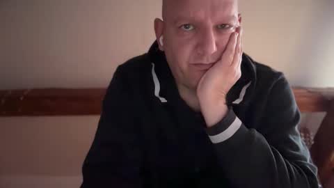 Triton online show from 10-19-25, 01:34