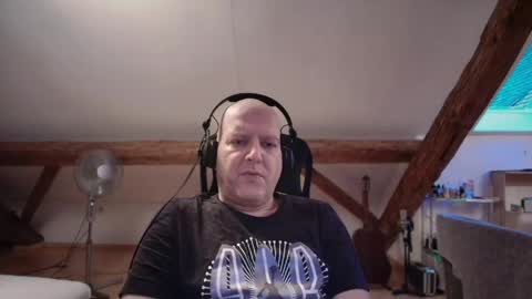Triton online show from 05-07-26, 06:57