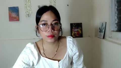 Snapshot of trixie_foxslut chatting on 11-09-25, 10:02 trixie_foxslut online show from 11-09-25, 10:02