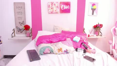 trixie_girl_ online show from 03-05-25, 11:27