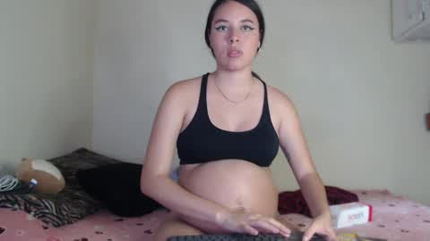 trixie_girl_ online show from 03-12-25, 08:20