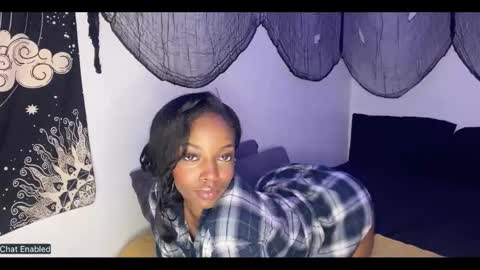 trixie_luv online show from 12-05-25, 02:25