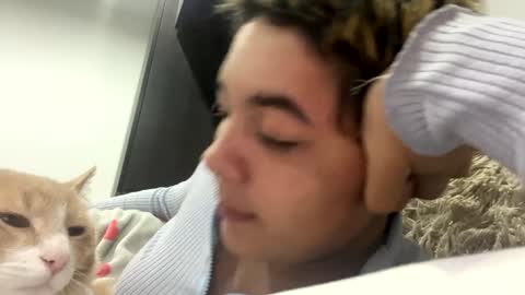 Snapshot of trixie_tangg chatting on 01-11-25, 03:23 Kitty online show from 01-11-25, 03:23