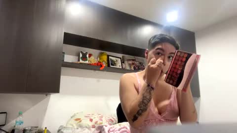 Snapshot of trixie_tangg chatting on 01-14-25, 02:29 Kitty online show from 01-14-25, 02:29