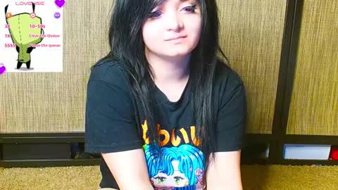 trixiedoescamcam online show from 03-08-25, 04:23