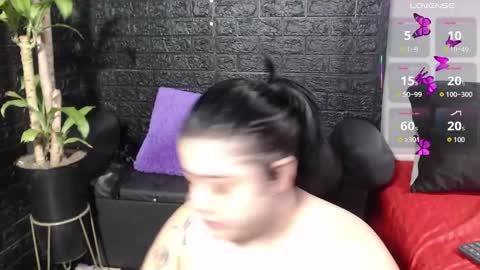 trixxiee_ online show from 09-23-25, 10:07