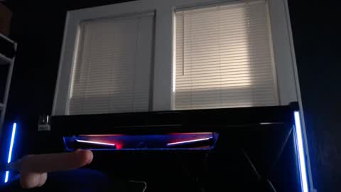 Trmdstrong online show from 10-20-25, 04:35