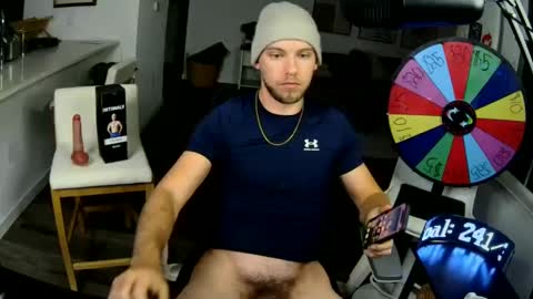 Snapshot of troy_greenxo chatting on 03-12-25, 02:41 Troy Green online show from 03-12-25, 02:41