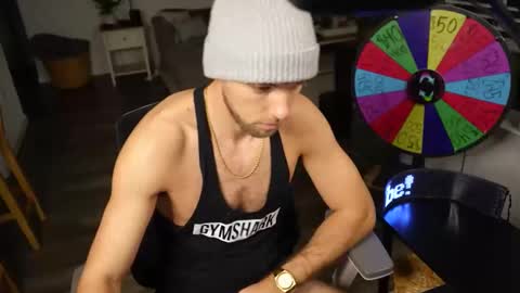 Snapshot of troy_greenxo chatting on 11-19-25, 03:28 Troy Green online show from 11-19-25, 03:28