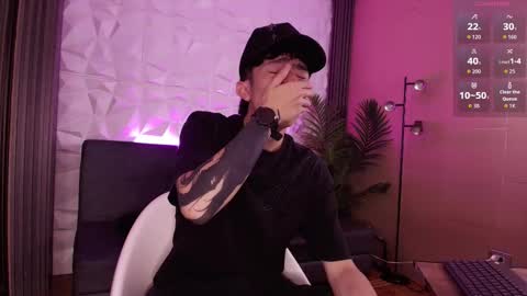 Troy online show from 12-04-25, 07:44