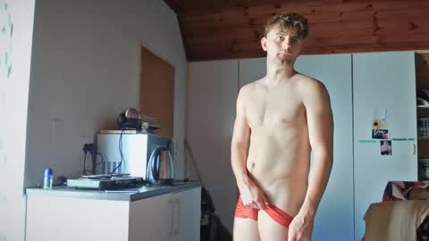 troy_w online show from 11-18-25, 04:22