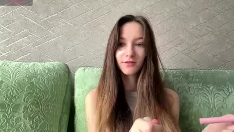 Hello Viola here   Help me to make 50 thumbs up 333 online show from 04-05-26, 08:00