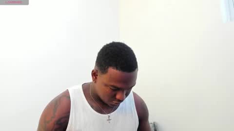 Snapshot of troykhalil chatting on 11-26-25, 09:16 Troy Khalil online show from 11-26-25, 09:16