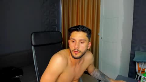 Snapshot of troywade chatting on 05-23-26, 04:44 TroyWade online show from 05-23-26, 04:44
