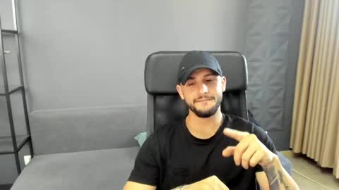 Snapshot of troywade chatting on 06-09-26, 04:13 TroyWade online show from 06-09-26, 04:13