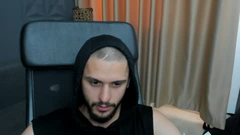 Snapshot of troywade chatting on 06-14-26, 04:31 TroyWade online show from 06-14-26, 04:31