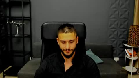 Snapshot of troywade chatting on 07-02-26, 04:07 TroyWade online show from 07-02-26, 04:07