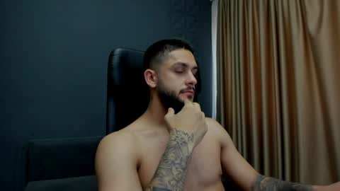 Snapshot of troywade chatting on 07-21-26, 04:37 TroyWade online show from 07-21-26, 04:37
