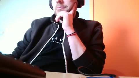 Snapshot of truble_78 chatting on 02-13-25, 12:54 truble_78 online show from 02-13-25, 12:54