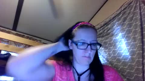 Snapshot of truckerswifetobe chatting on 12-10-24, 08:49 TruckersWifeToBe online show from 12-10-24, 08:49