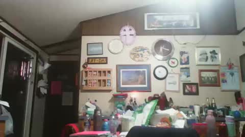 Snapshot of truckerswifetobe chatting on 09-11-25, 03:06 TruckersWifeToBe online show from 09-11-25, 03:06