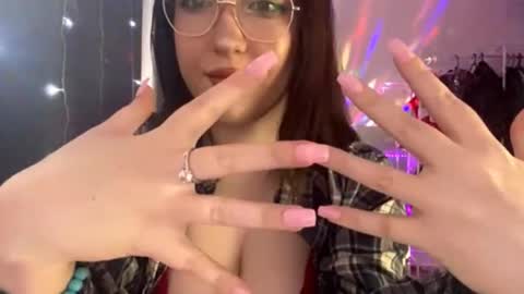 Amelia online show from 10-15-25, 10:37