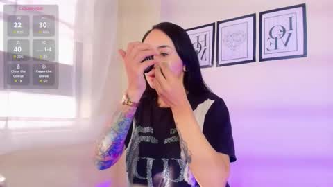   online show from 10-22-25, 12:49