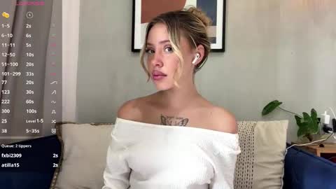 Mia online show from 04-10-26, 05:12