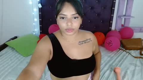 trululuygomitas online show from 02-26-25, 07:16