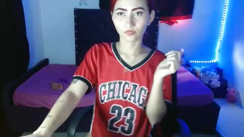 trululuygomitas online show from 11-12-25, 06:19