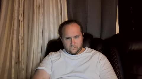 Snapshot of truthiness2019 chatting on 10-27-25, 05:11 truthiness2019 online show from 10-27-25, 05:11